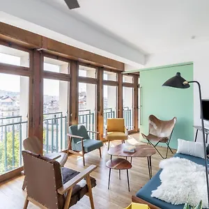 the-building-appartement-darchitecte-avec-vue-notre.fr-provencehotel.com/